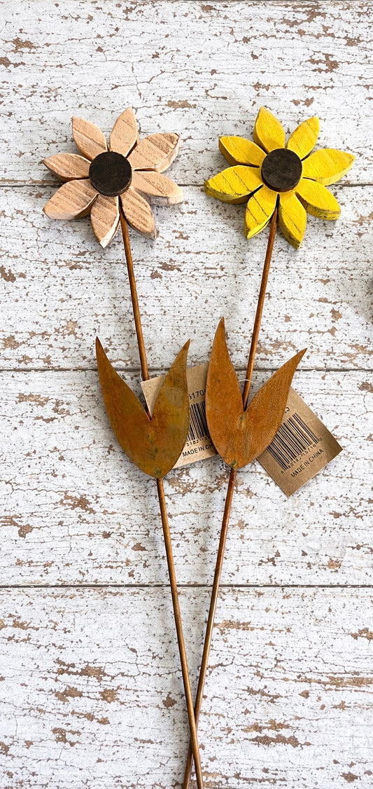 Rustic Daisy Plant Picks