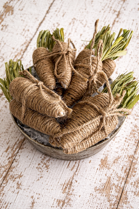 3/Bunch of Burlap Carrots