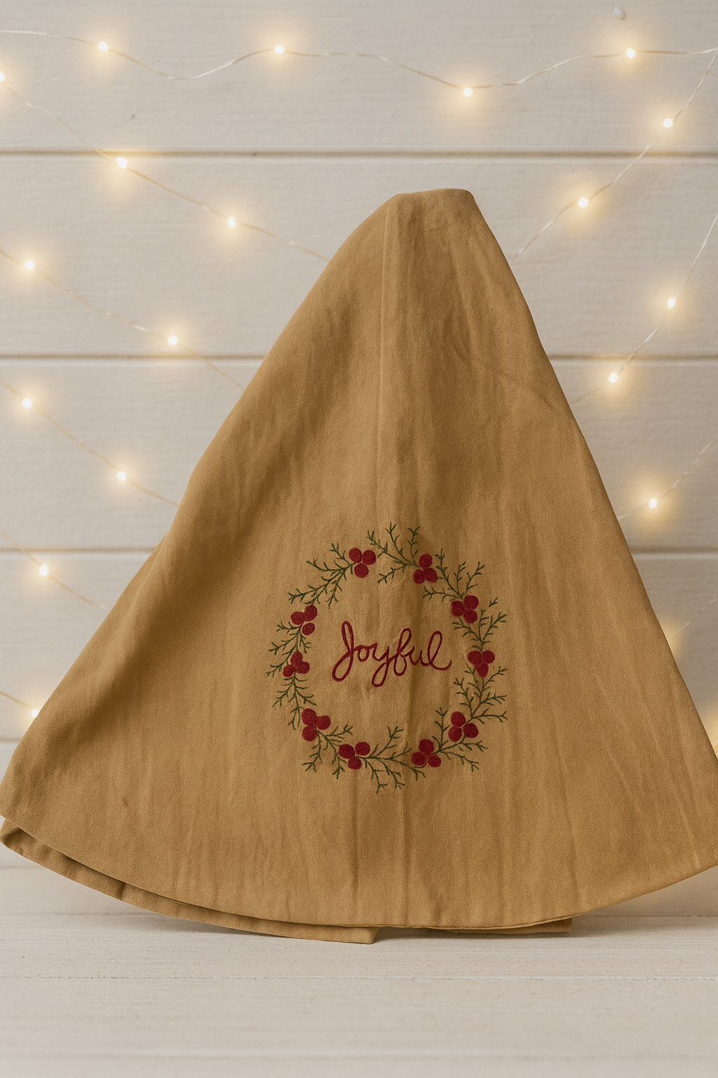 Joyful Holly Berry Prim Christmas Tree Skirt