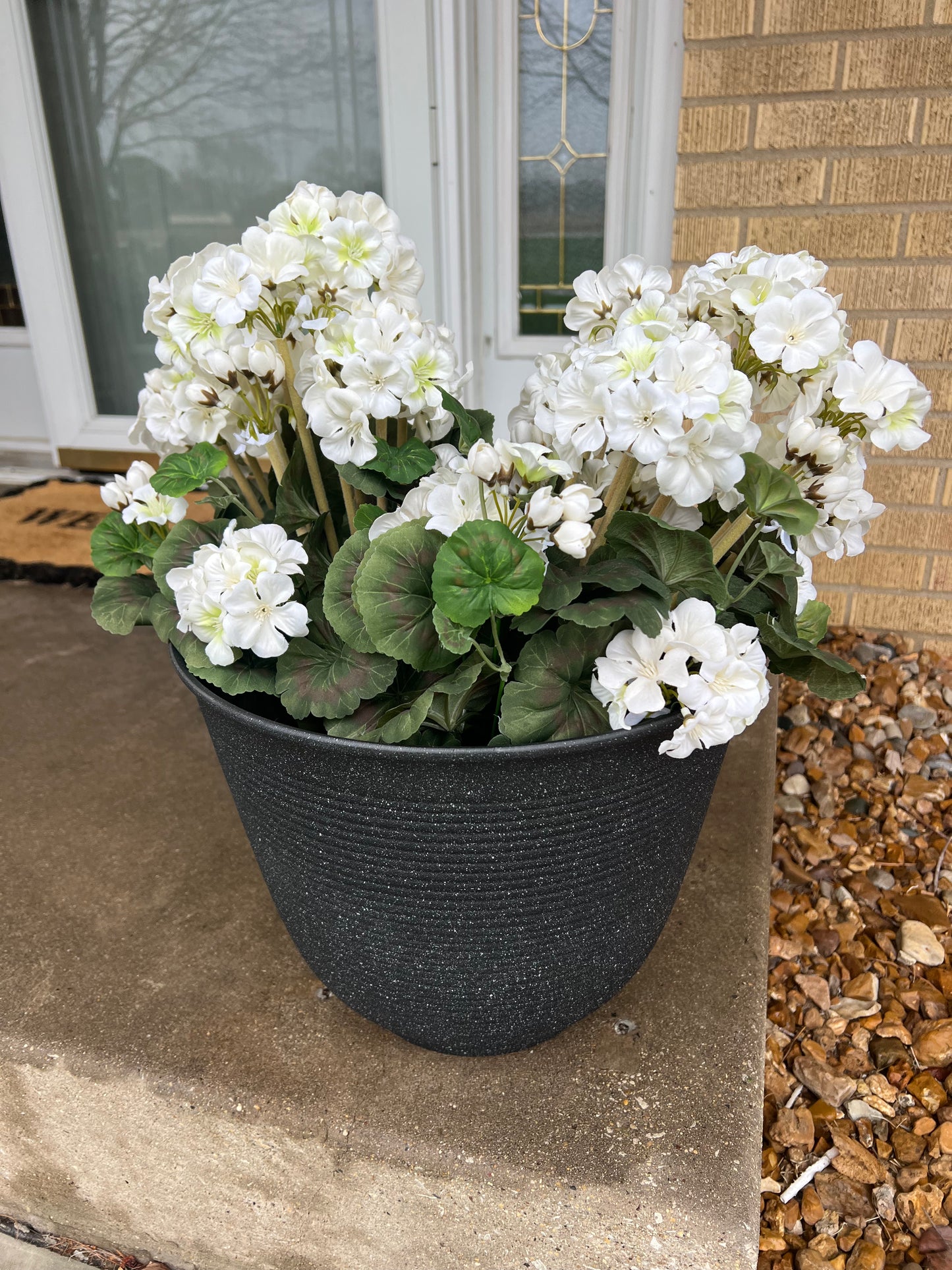 19.5” Realistic Geranium Bushel