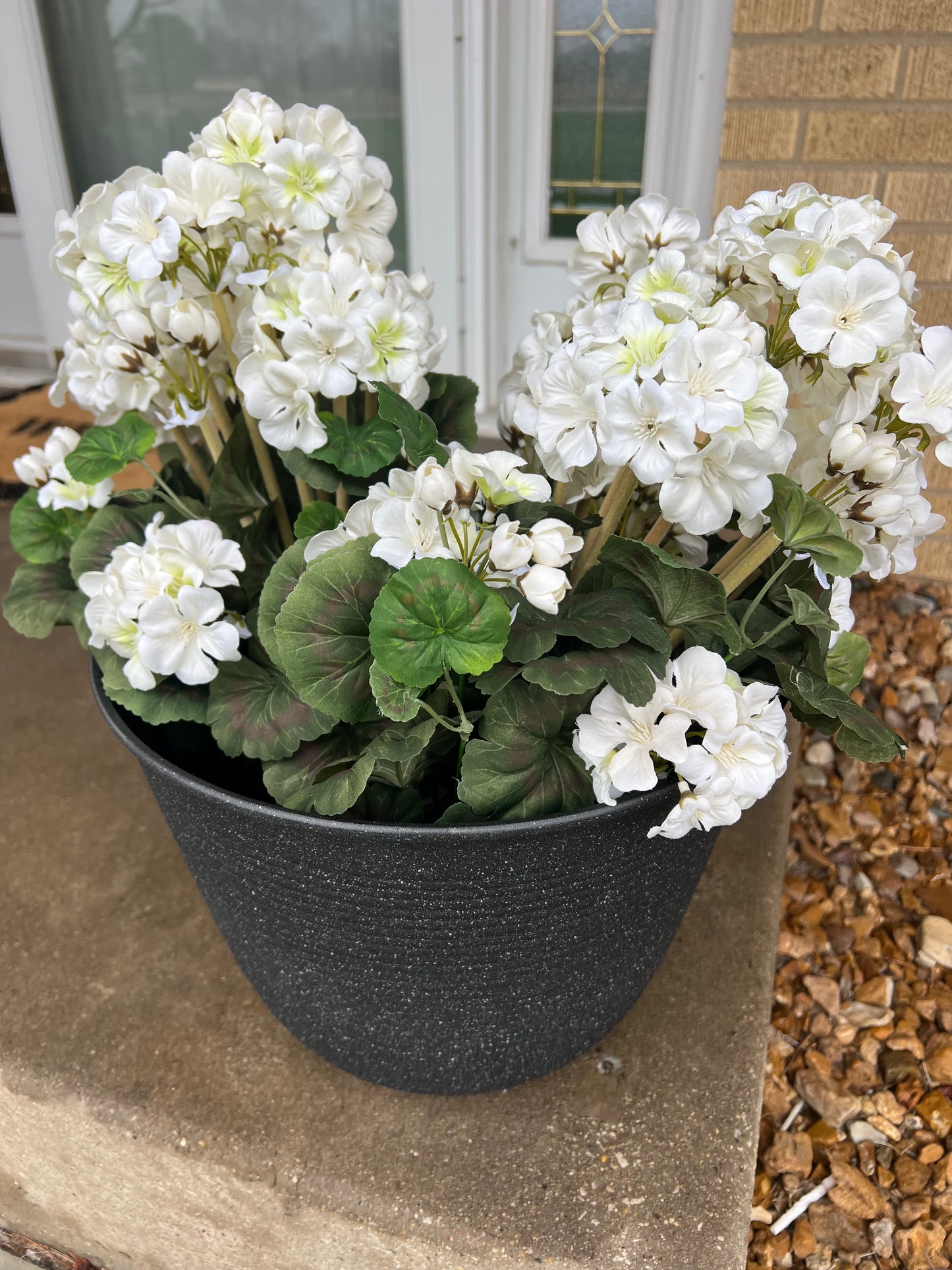 19.5” Realistic Geranium Bushel