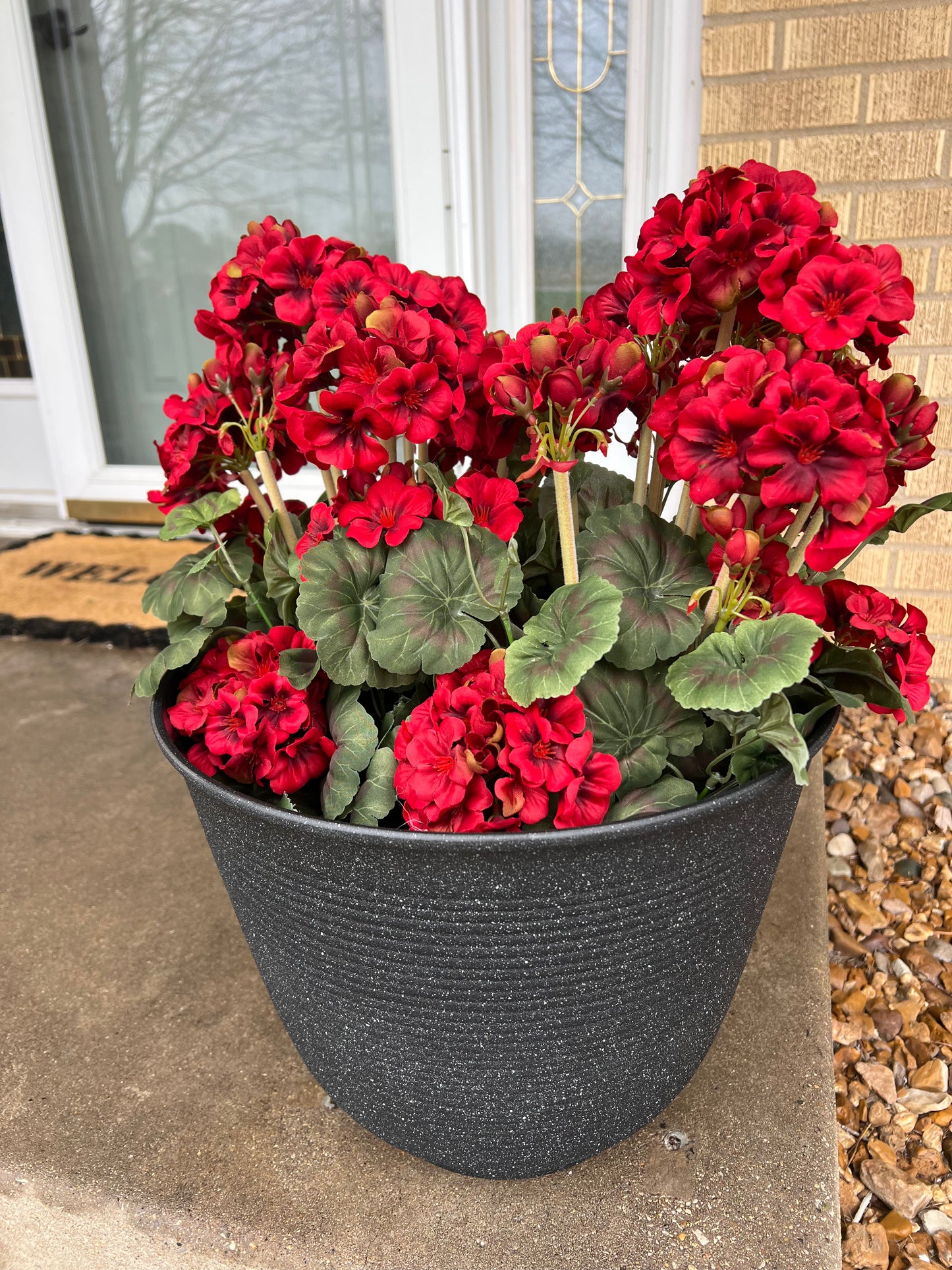 19.5” Realistic Geranium Bushel