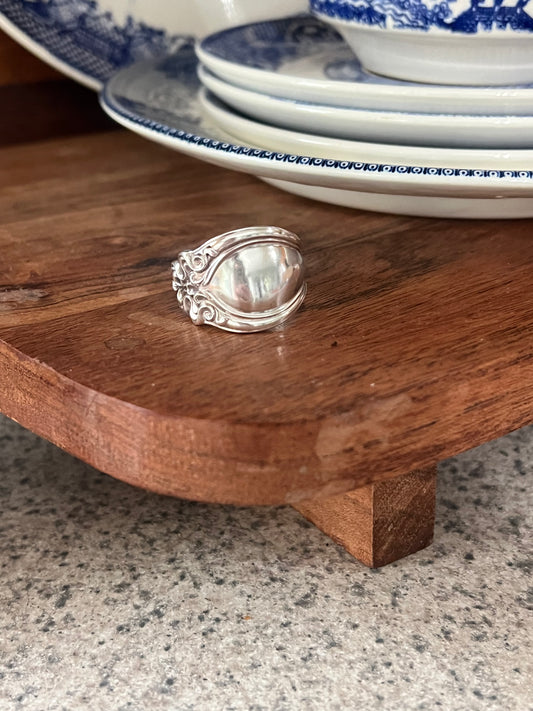 Ophelia- “Eye” Vintage Spoon Ring Size- 8